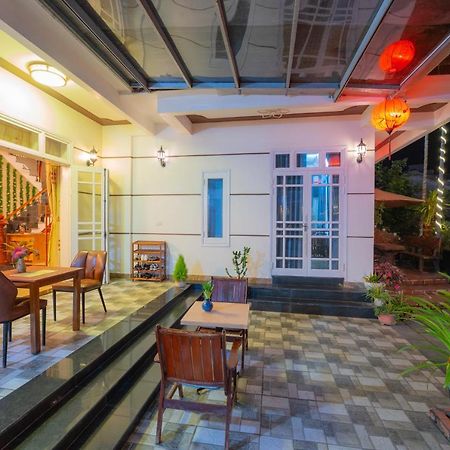 Strawberry Garden Homestay Хойан Экстерьер фото