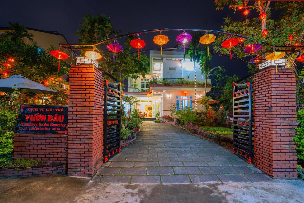 Strawberry Garden Homestay Хойан Экстерьер фото