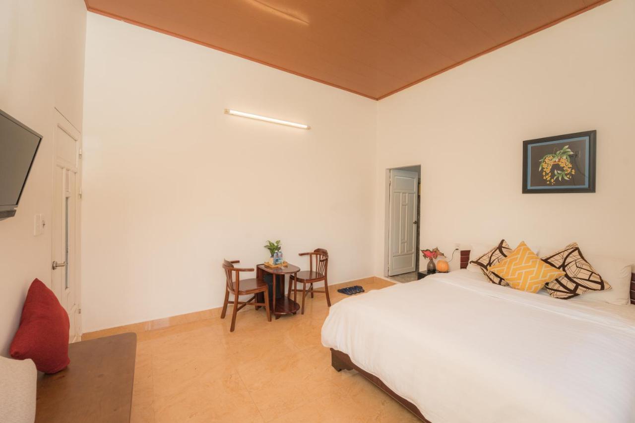 Strawberry Garden Homestay Хойан Экстерьер фото