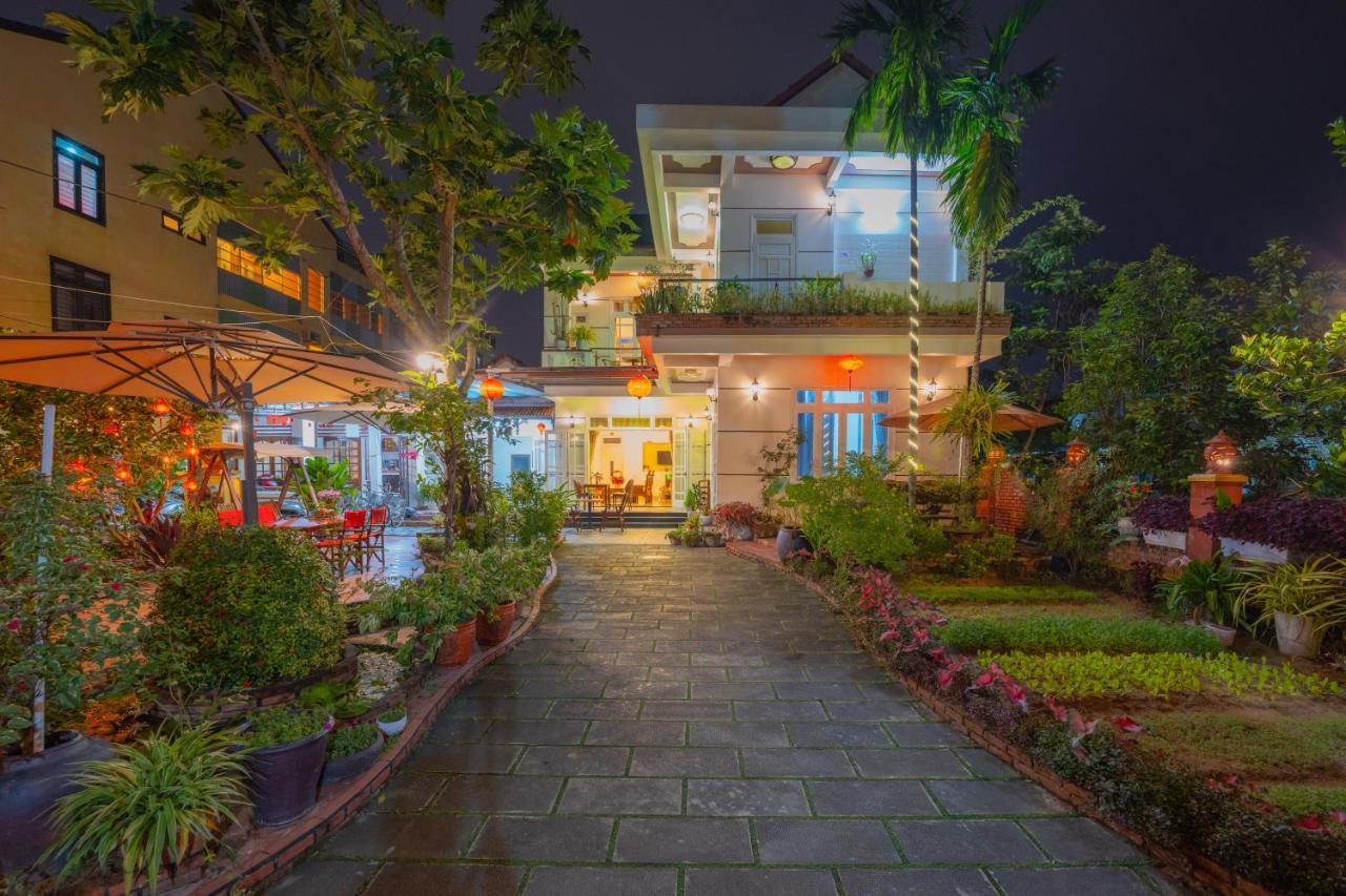 Strawberry Garden Homestay Хойан Экстерьер фото